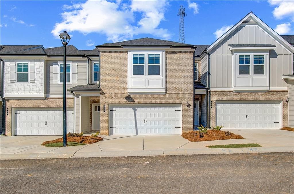 3 bedroom, 3 bathroom condominium sold at 312 Shine Drive, Stockbridge, GA 30281