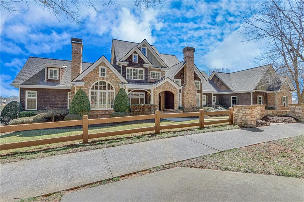 4 bedroom, 4 bathroom single family residence sold at 6205 Random Winds Bluff, Gainesville, GA 30506