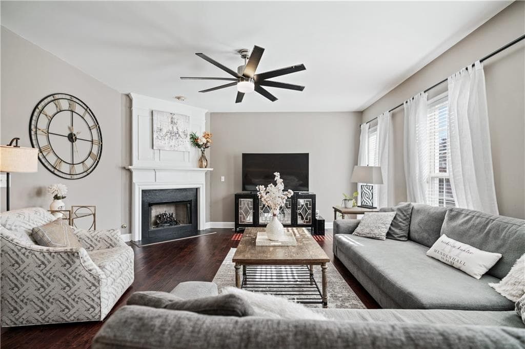3 bedroom, 4 bathroom condominium sold at 2471 Bridlewood Drive 8, Atlanta, GA 30339