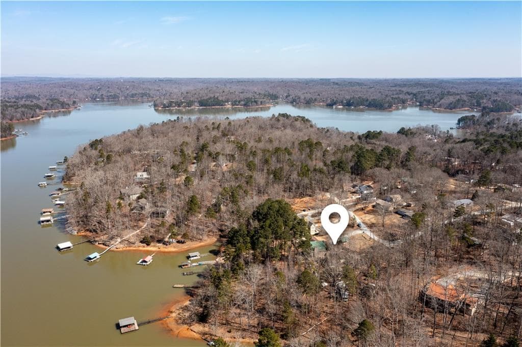 3 bedroom, 2 bathroom single family residence sold at 7 P J S Inlet, Lavonia, GA 30553