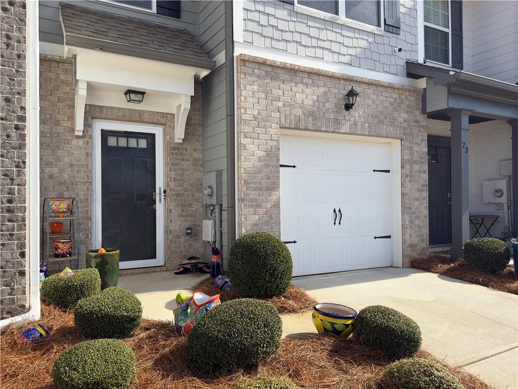 75 Chastain Circle, Newnan, GA 30263 — most recent listing photo