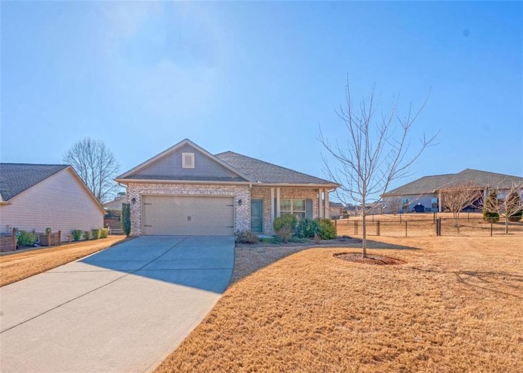 3 bedroom, 2 bathroom single family residence sold at 740 Skyview Drive, Commerce, GA 30529