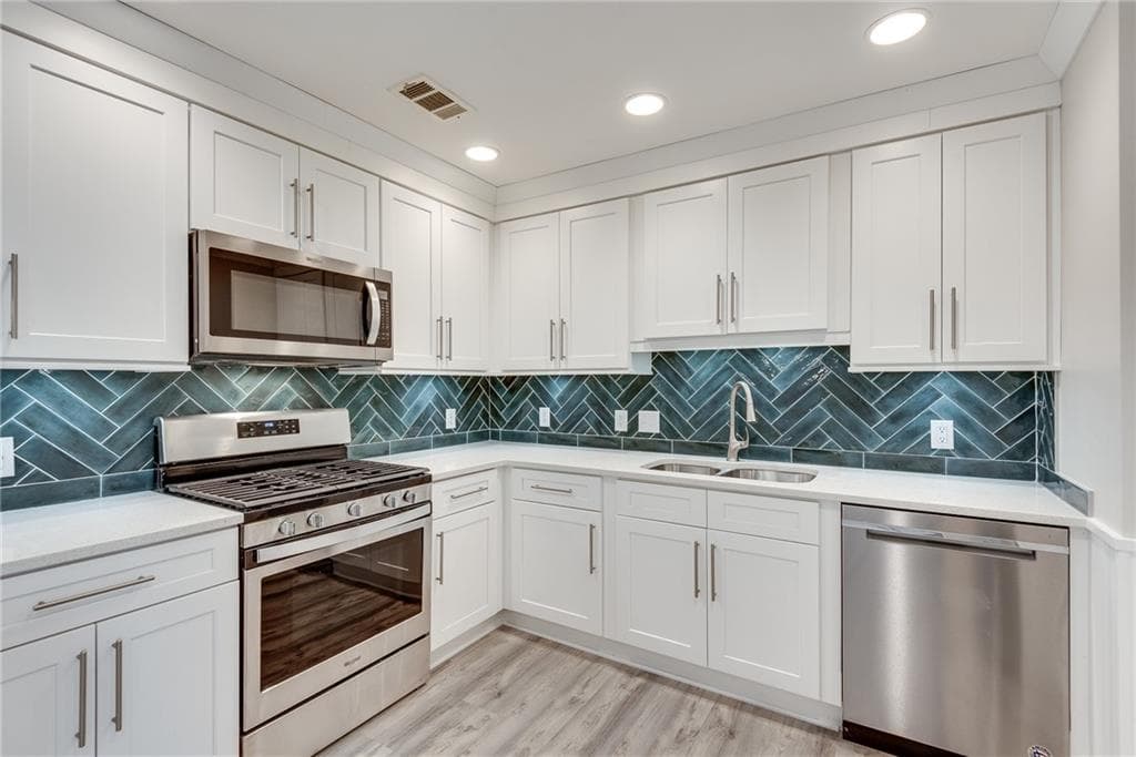 3 bedroom, 2 bathroom single family residence sold at 120 Arrowood Lane, Alpharetta, GA 30009