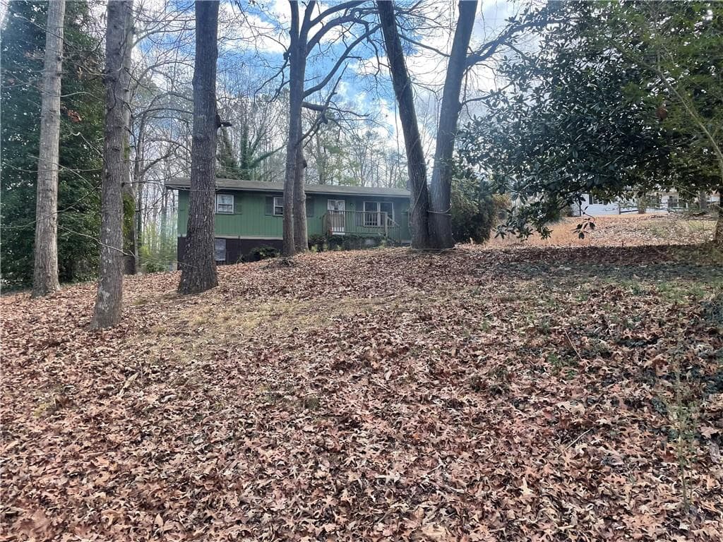 3 bedroom, 1 bathroom single family residence sold at 420 Lee Drive, Acworth, GA 30102