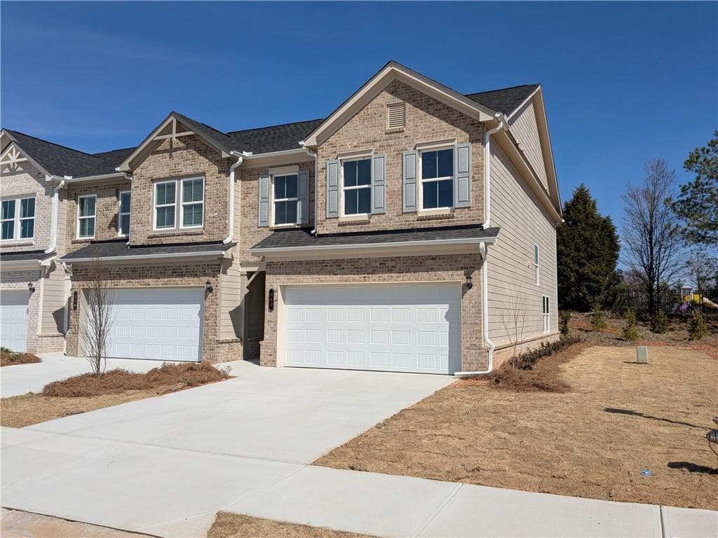 3 bedroom, 3 bathroom townhouse sold at 960 Elwood Street, Dacula, GA 30019