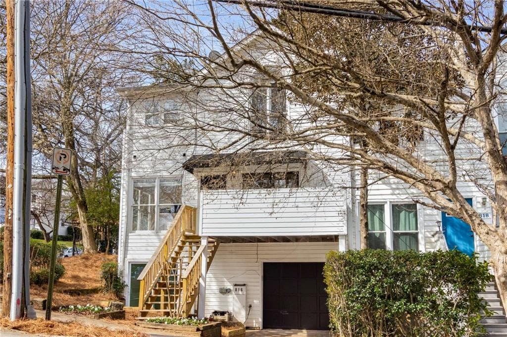 2 bedroom, 2 bathroom, 899 sq ft townhouse sold at 816 Frederica Street, Atlanta, GA 30306
