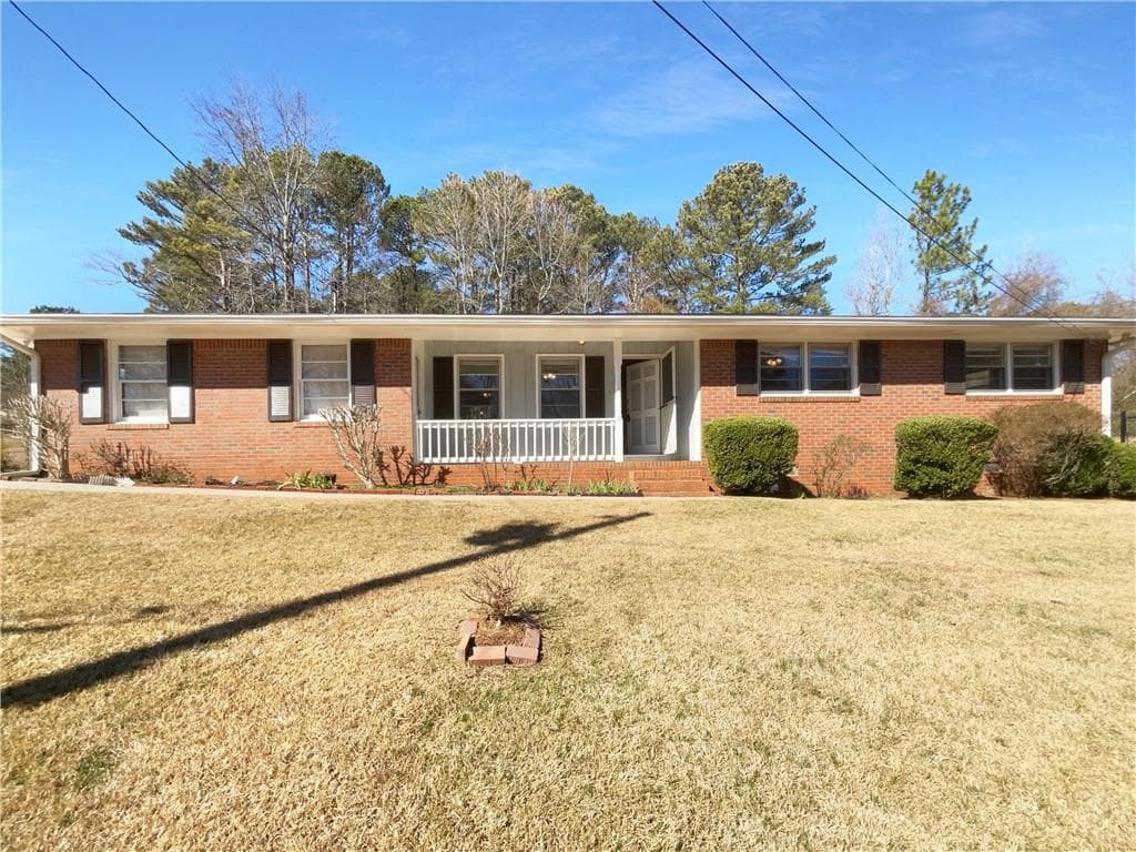 3 bedroom, 2 bathroom single family residence sold at 6691 Birch Drive, Winston, GA 30187