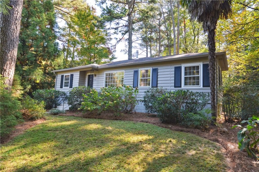 3 bedroom, 2 bathroom, 1,318 sq ft single family residence sold at 1031 Lindridge Drive, Atlanta, GA 30324