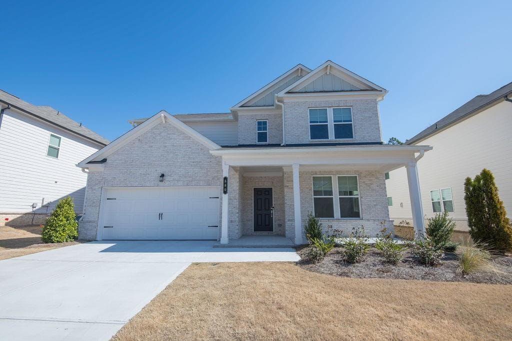 5 bedroom, 5 bathroom single family residence sold at 880 Elderberry Court, Lawrenceville, GA 30045