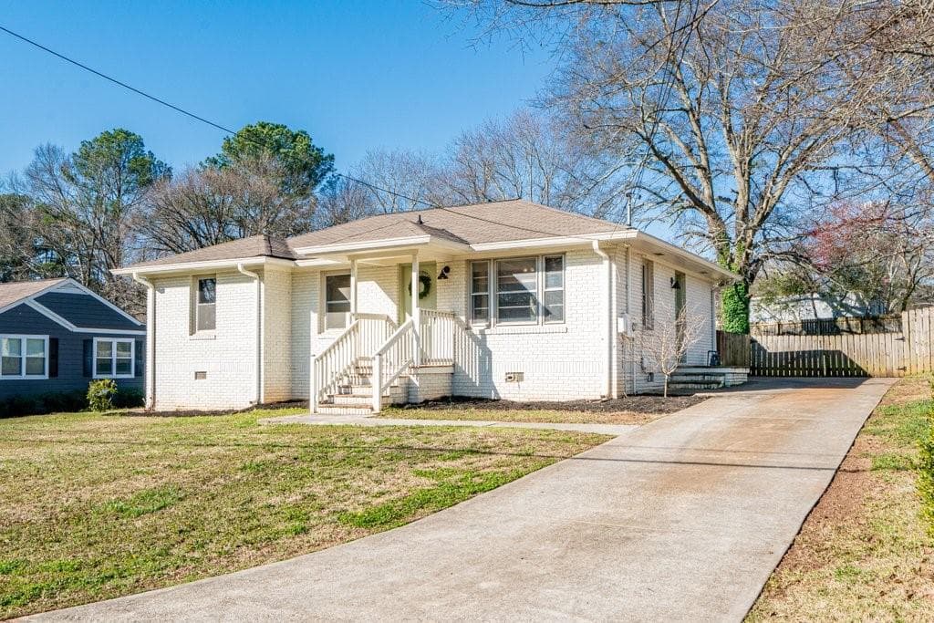 2 bedroom, 2 bathroom single family residence sold at 2976 Emory Road, Smyrna, GA 30080