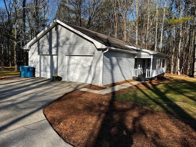 3 bedroom, 2 bathroom single family residence sold at 2755 Berry Road, Loganville, GA 30052