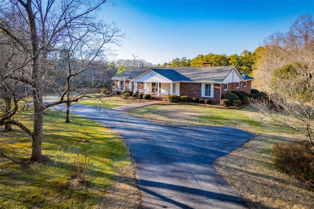 4 bedroom, 3 bathroom single family residence sold at 300 Little Vine Church Road, Bremen, GA 30110