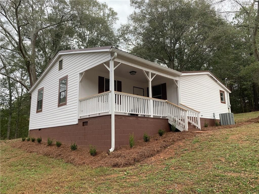 3 bedroom, 2 bathroom single family residence sold at 61 ruby Lane, Royston, GA 30662