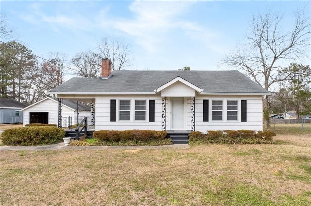 2 bedroom, 1 bathroom single family residence sold at 116 POPLAR Street, Fairburn, GA 30213