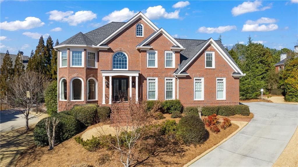 6 bedroom, 5 bathroom single family residence sold at 155 Saddleview Run, Atlanta, GA 30350
