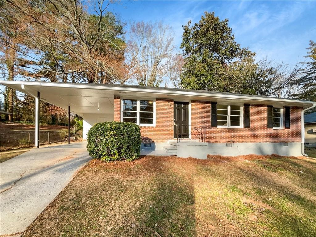 3 bedroom, 2 bathroom single family residence sold at 4679 Bartlett Road, Forest Park, GA 30297