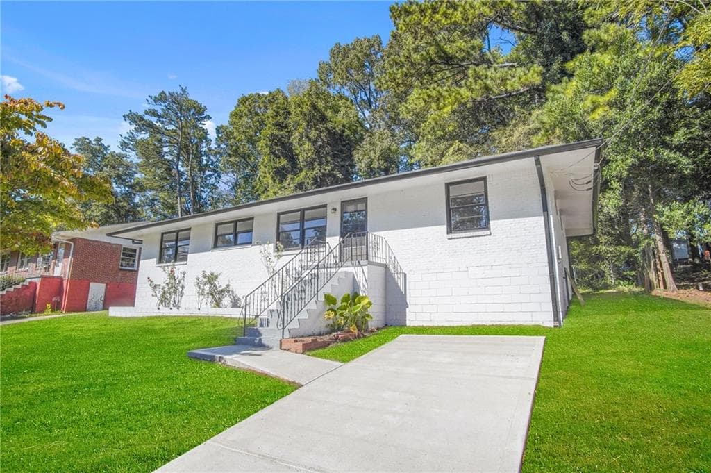 4 bedroom, 3 bathroom single family residence sold at 674 Valleyview Drive, Forest Park, GA 30297