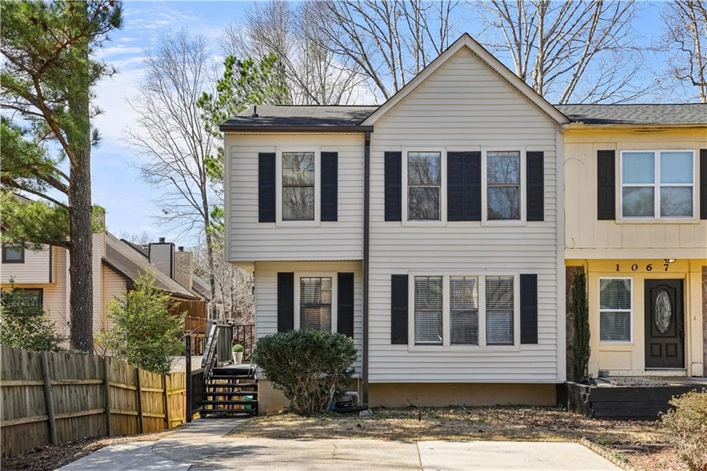 4 bedroom, 3 bathroom, 1,854 sq ft townhouse sold at 1069 Falling Water Drive, Smyrna, GA 30080