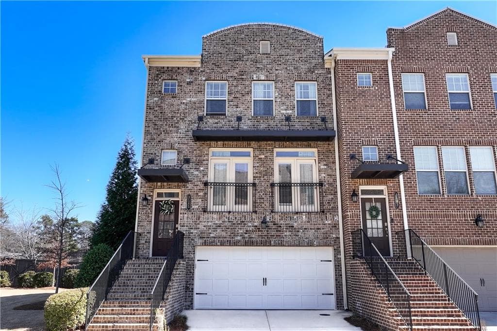 4 bedroom, 4 bathroom townhouse sold at 3185 Quinn Place, Atlanta, GA 30341