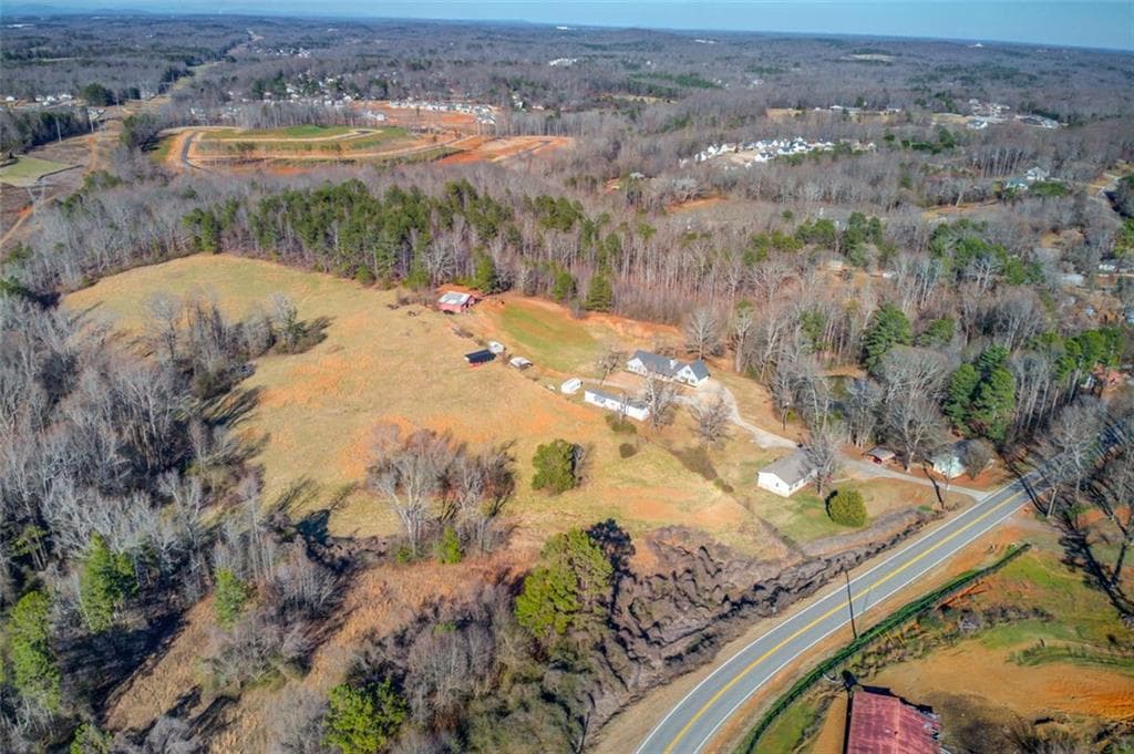10 bedroom, 8 bathroom single family residence for sale at 4404 TANNERS MILL Road, Braselton, GA 30517 — photo 4