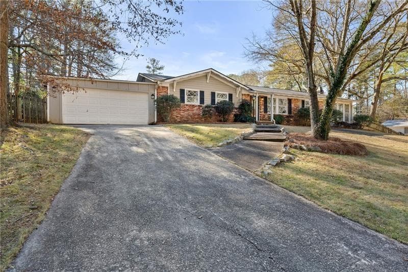3 bedroom, 2 bathroom single family residence sold at 824 Cinderella Way, Decatur, GA 30033
