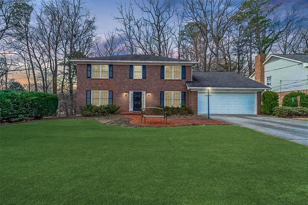 5 bedroom, 5 bathroom single family residence sold at 5323 Lakesprings Drive, Dunwoody, GA 30338