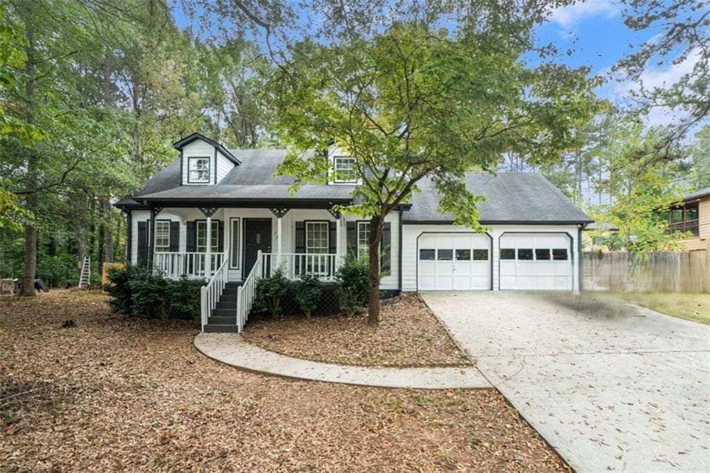 3 bedroom, 2 bathroom single family residence sold at 372 Rustic Ridge Circle, Lawrenceville, GA 30043