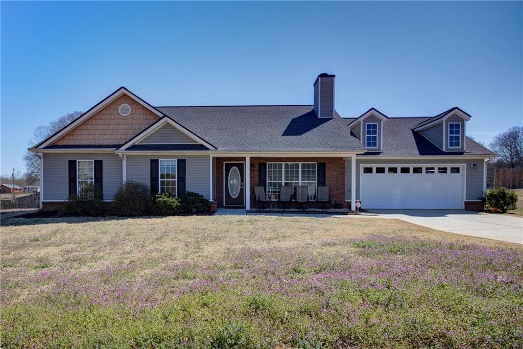 4 bedroom, 3 bathroom single family residence sold at 602 Silver Bell Road, Jefferson, GA 30549