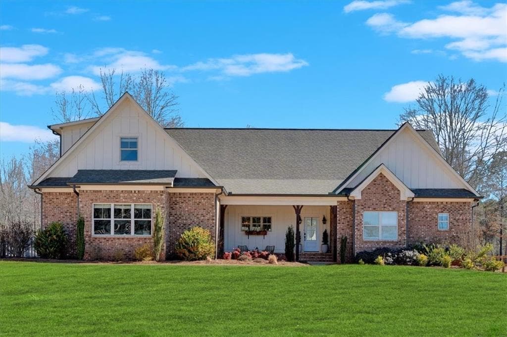 5 bedroom, 5 bathroom single family residence sold at 915 Pool Road, Hiram, GA 30141