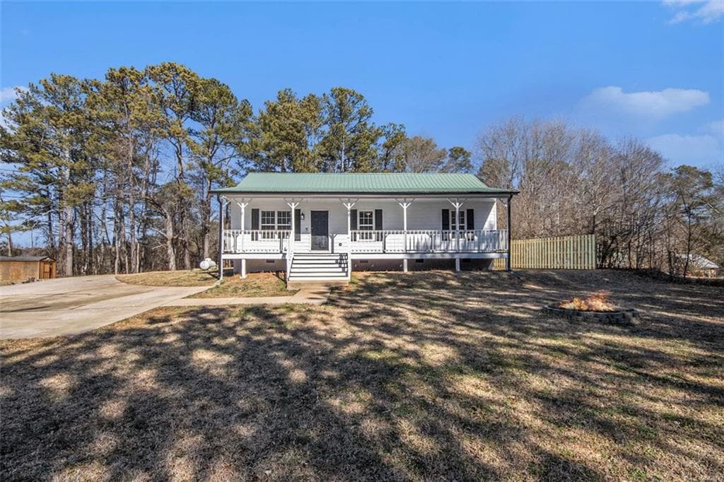 3 bedroom, 2 bathroom single family residence sold at 60 COLLINS Road, Carrollton, GA 30116