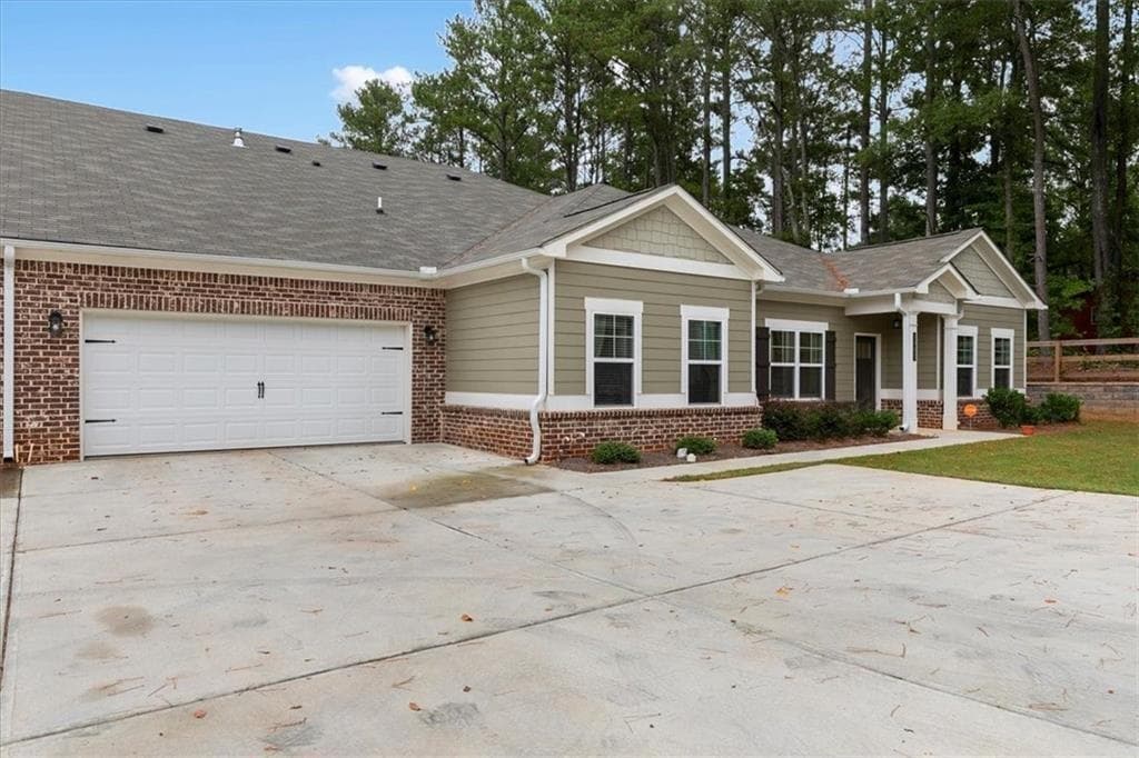 3 bedroom, 2 bathroom townhouse sold at 3903 Shelleydale Drive, Powder Springs, GA 30127