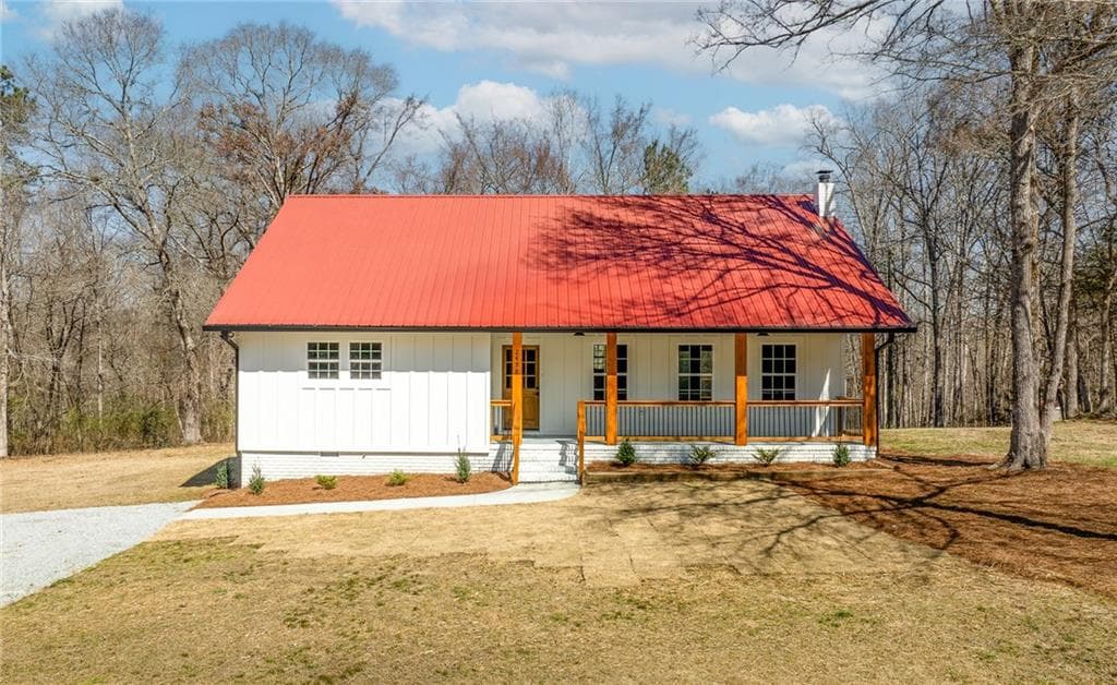 4 bedroom, 2 bathroom single family residence sold at 2498 Slay Road, Elberton, GA 30635
