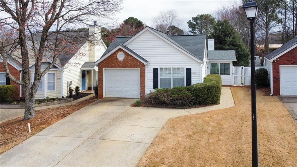 2 bedroom, 2 bathroom single family residence sold at 2800 Barnwood Crossing, Duluth, GA 30097
