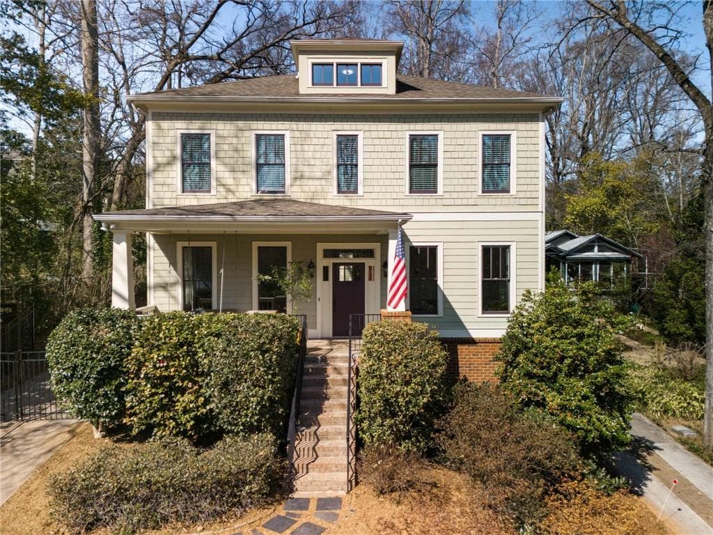 5 bedroom, 5 bathroom single family residence sold at 1828 Almeta Avenue, Atlanta, GA 30307