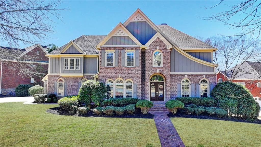 5 bedroom, 5 bathroom single family residence sold at 4634 Meadow Bluff Lane, Suwanee, GA 30024