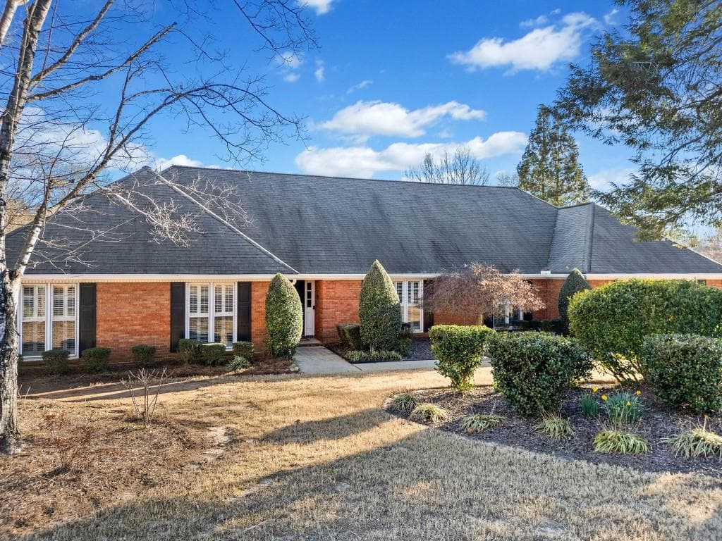 290 Connemara Drive, Marietta, GA 30067 — most recent listing photo