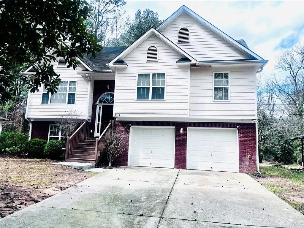 4 bedroom, 2 bathroom single family residence sold at 4415 Yates Road, Atlanta, GA 30337