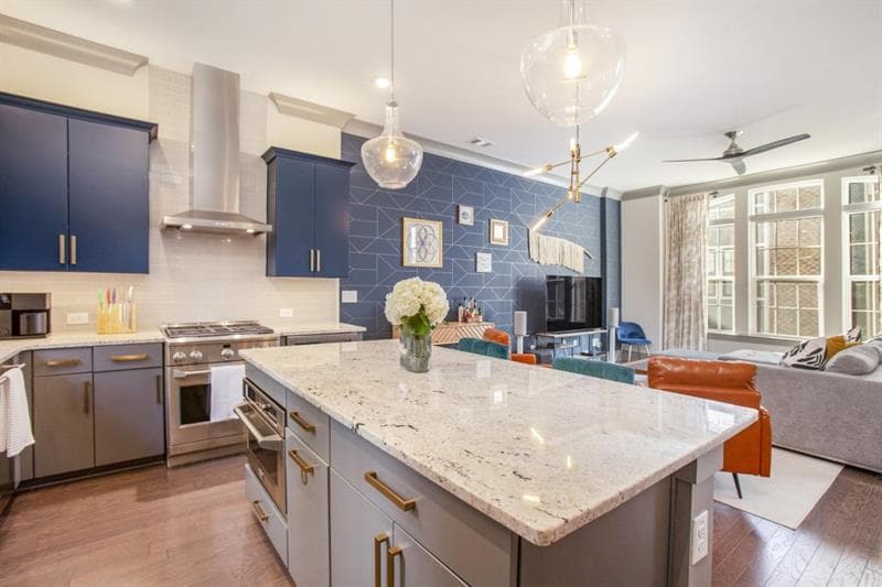 4 bedroom, 3 bathroom single family residence sold at 589 Broadview Place, Atlanta, GA 30324