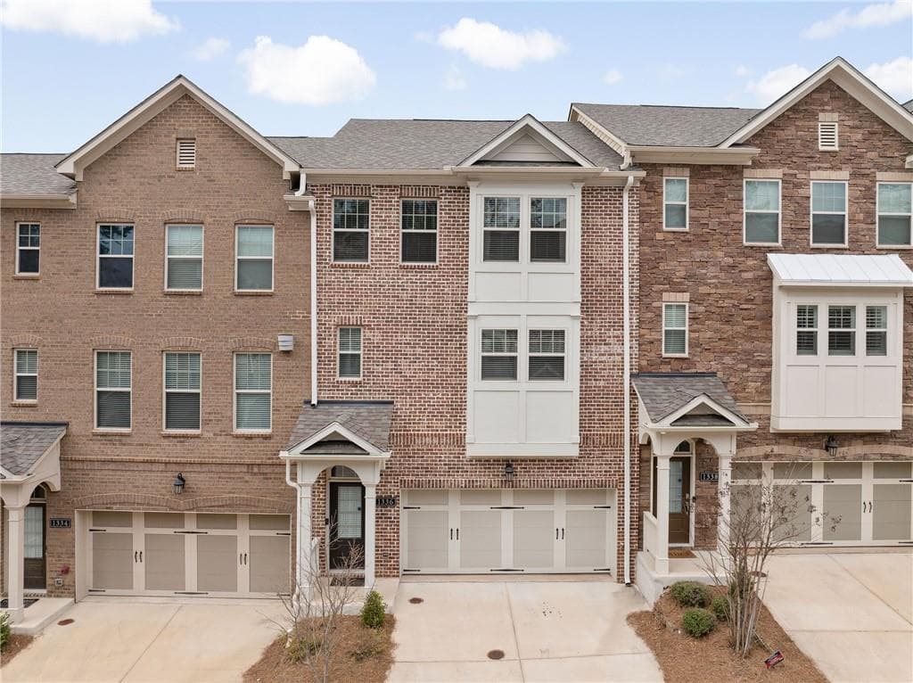4 bedroom, 4 bathroom townhouse sold at 1336 Rosen Road, Brookhaven, GA 30319