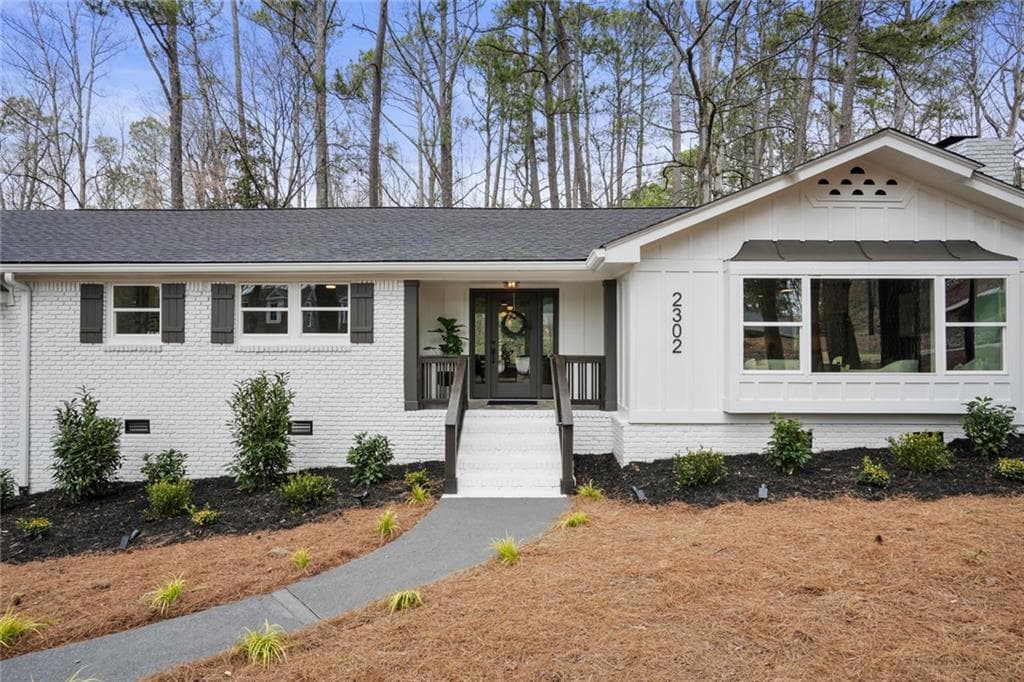 5 bedroom, 3 bathroom single family residence sold at 2302 Fairoaks Road, Decatur, GA 30033