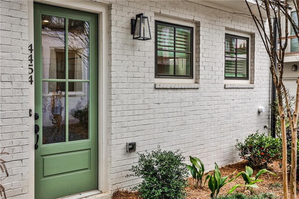 2 bedroom, 3 bathroom townhouse sold at 4454 Dandelion Lane, Atlanta, GA 30342
