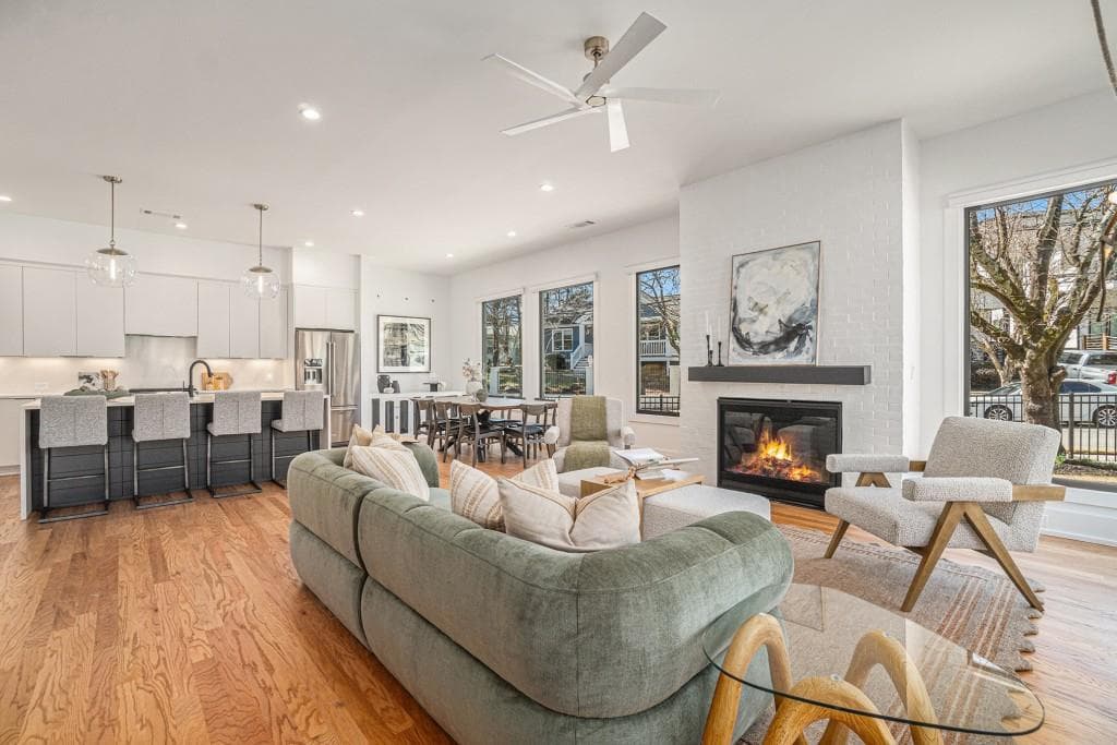 4 bedroom, 3 bathroom townhouse sold at 1099 Hawthorne Street, Atlanta, GA 30307