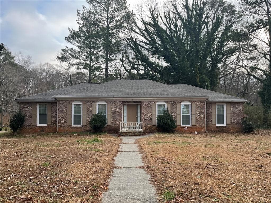 3 bedroom, 2 bathroom, 1,855 sq ft single family residence sold at 676 Bralorne Drive, Stone Mountain, GA 30087