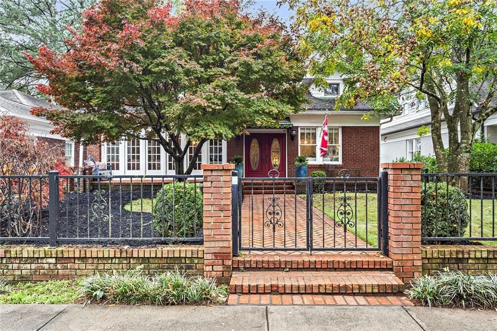4 bedroom, 3 bathroom single family residence sold at 1280 N Morningside Drive, Atlanta, GA 30306