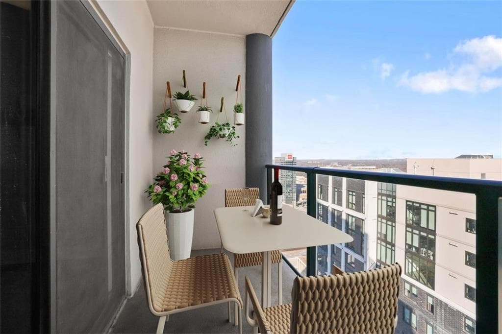 1 bathroom condominium sold at 1280 W Peachtree Street 3714, Atlanta, GA 30309
