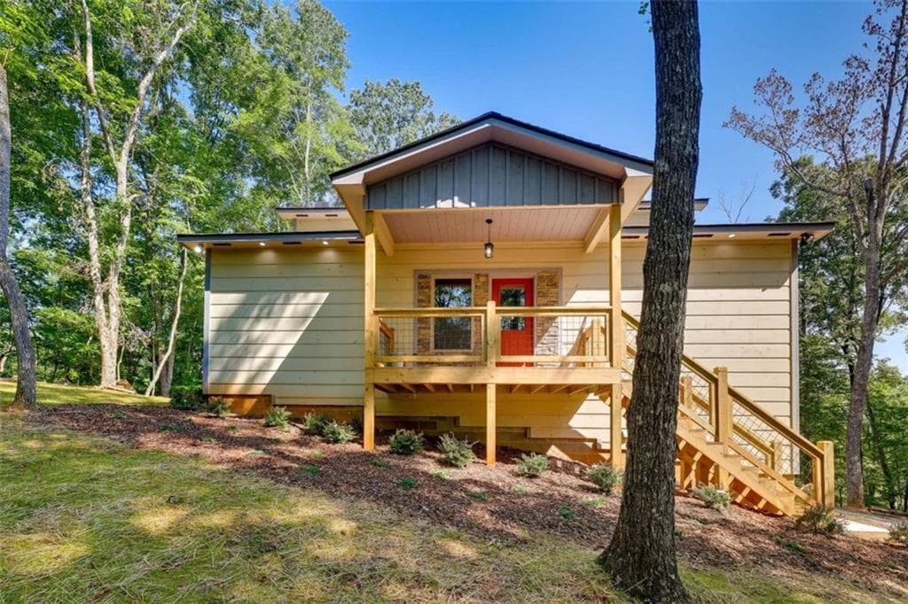 3 bedroom, 3 bathroom single family residence sold at 736 Mooring Drive, Ellijay, GA 30540