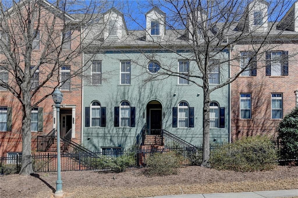 3 bedroom, 3 bathroom condominium sold at 6444 Chariot Street, Atlanta, GA 30328