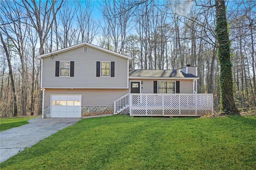 3 bedroom, 2 bathroom single family residence sold at 3730 N Quail Drive, Douglasville, GA 30135
