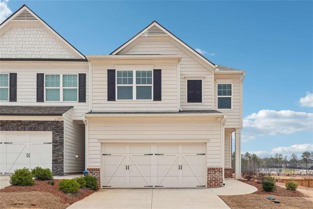 3 bedroom, 3 bathroom townhouse sold at 88 Sepia Oak Drive, Newnan, GA 30263