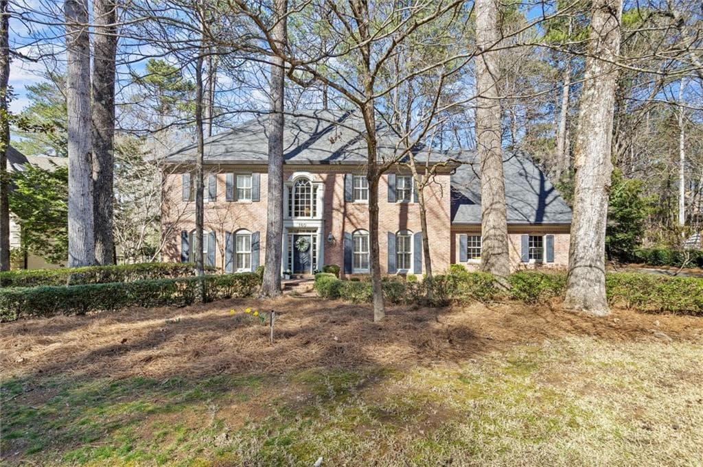 4 bedroom, 4 bathroom single family residence sold at 160 WING MILL Road, Sandy Springs, GA 30350